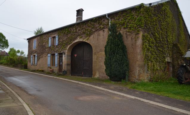 Haus von Strasse unten